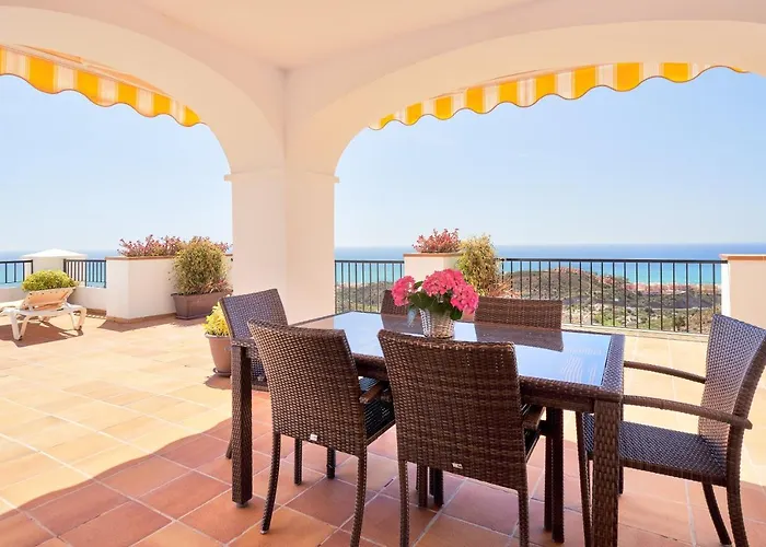 Poseidon Luxury Apartment