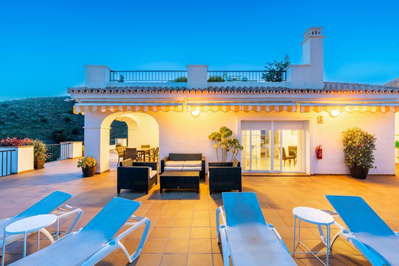 Poseidon Luxury Apartment *