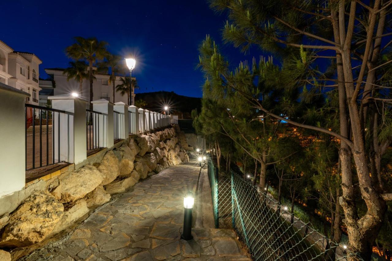 Poseidon Luxury Apartment *