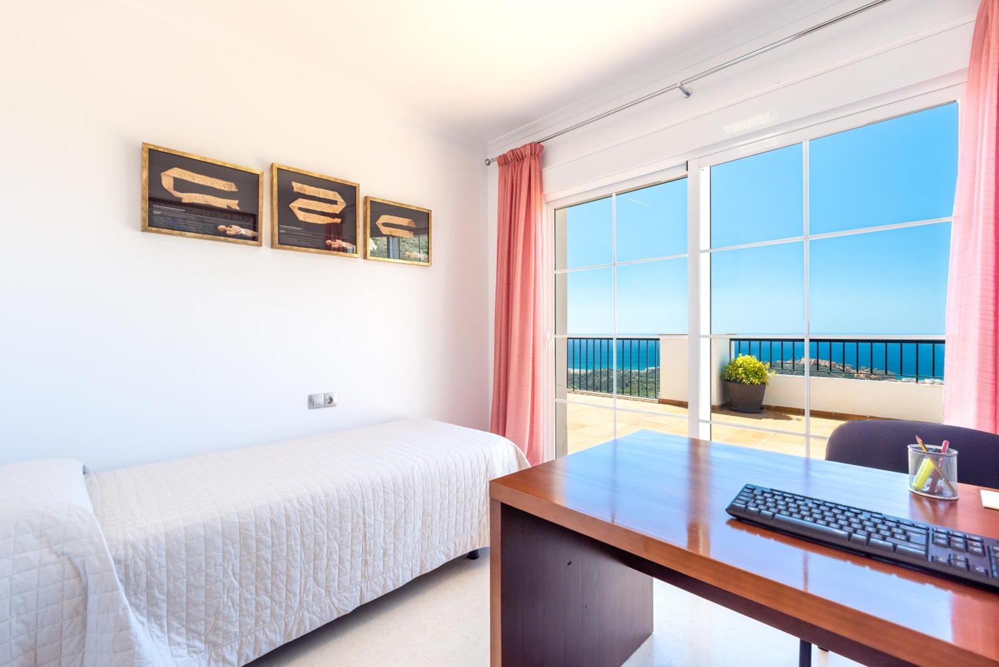 Poseidon Luxury * Málaga